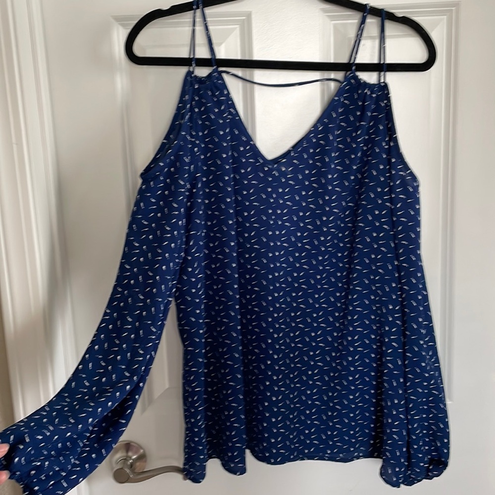 Crescent off the shoulder long sleeve.